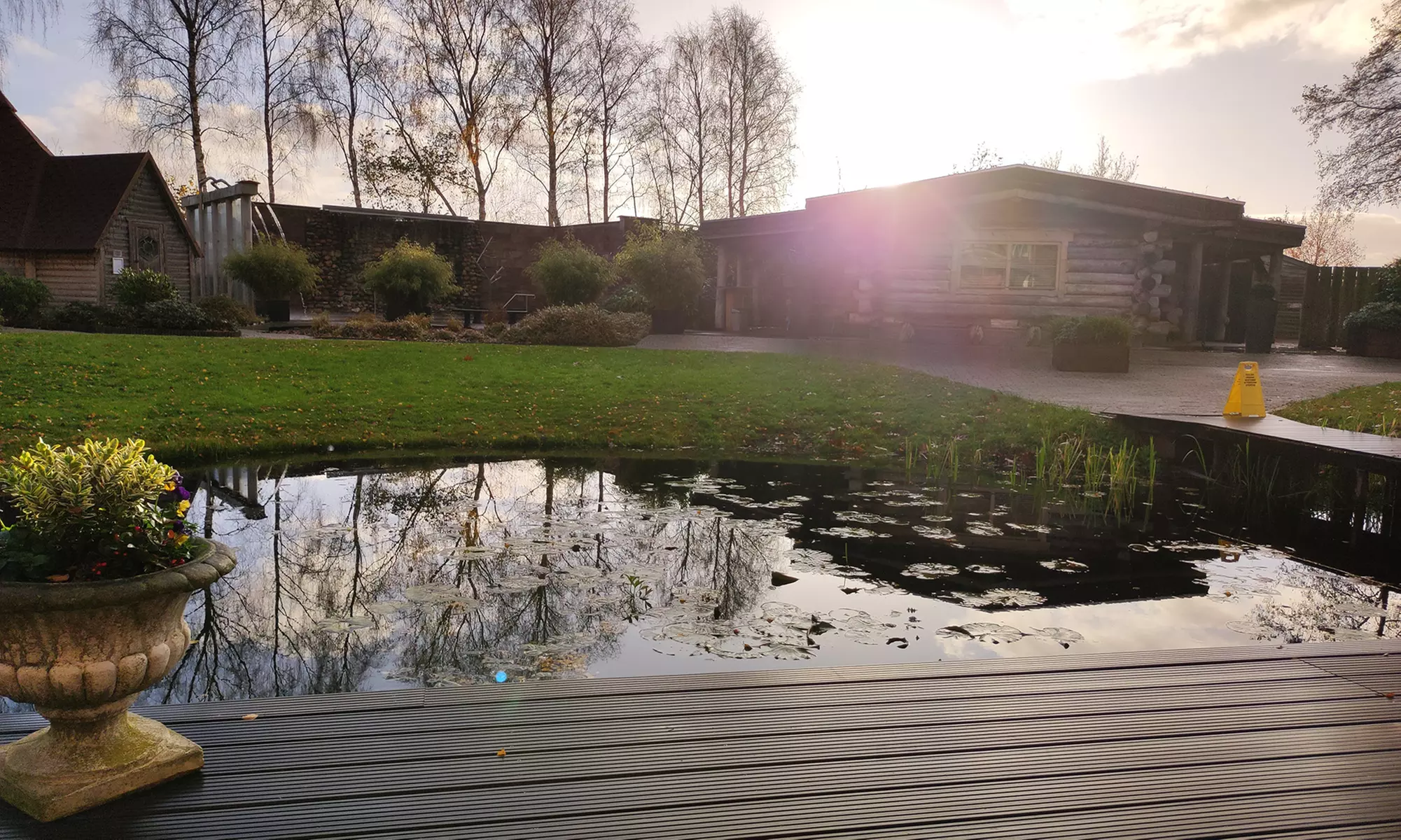 Geniet van diverse sauna's in een groene oase