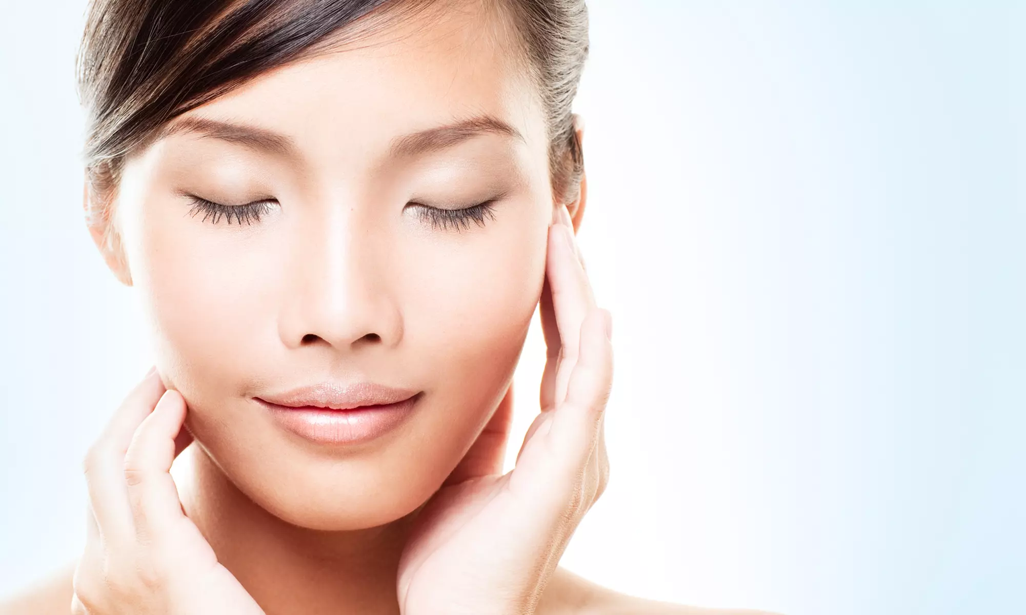 Odmładzająca radiofrekwencja mikroigłowa na twarz, szyję i dekolt