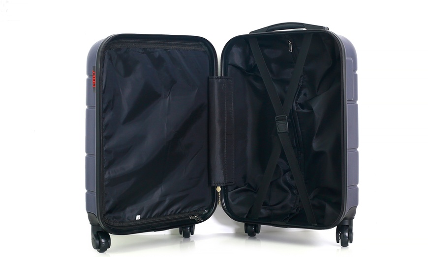 Image 13: Cabin Suitcase