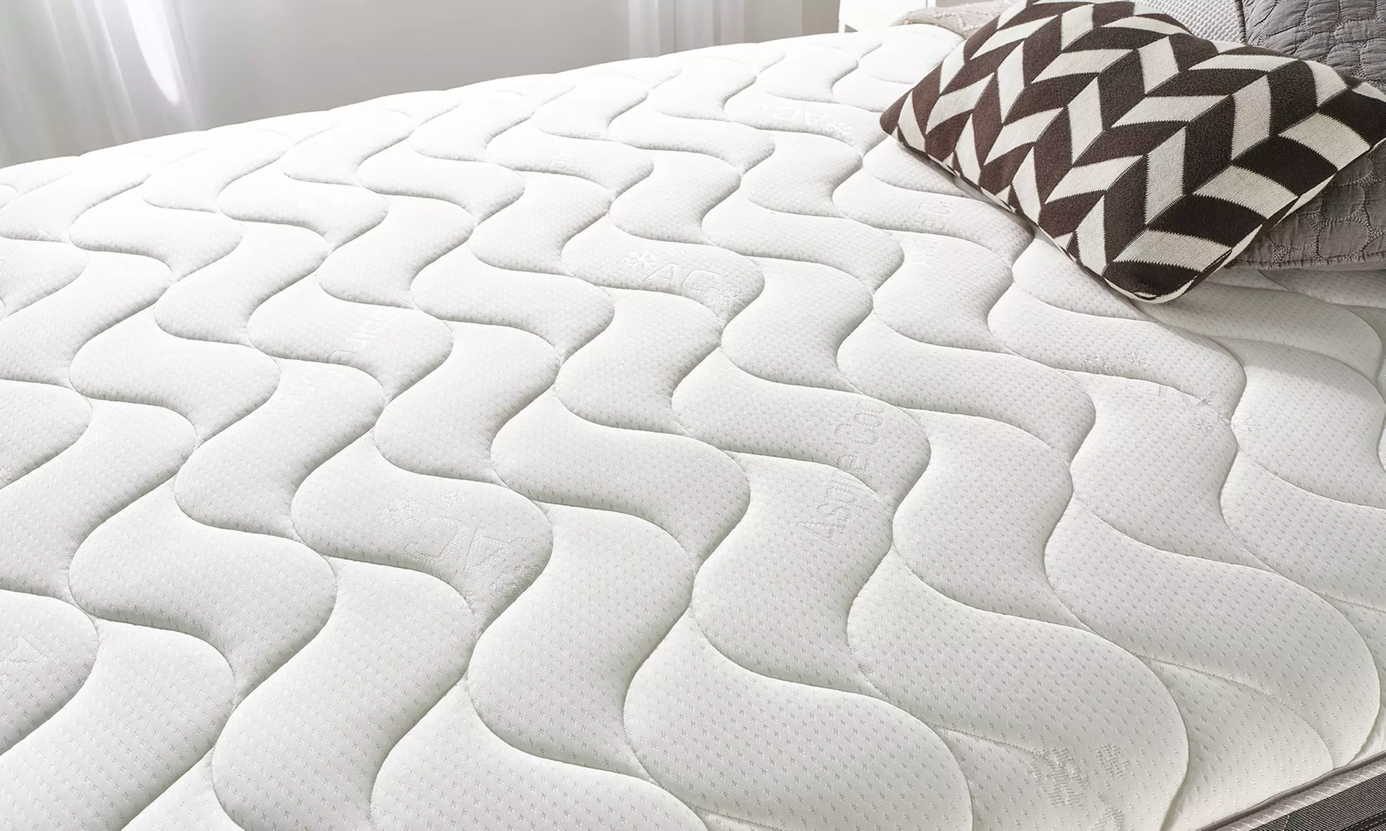 Chesterfield Ottoman Storage Bed with Optional Mattress