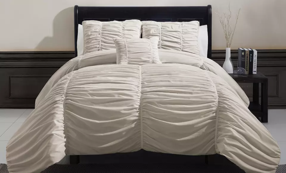 Embellished 4-Piece Comforter Sets.﻿ Multiple Sizes and Colors Available. Free Returns. - Second Medium