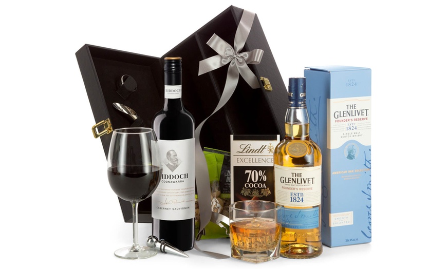 Image 4: Whisky & Red, Bourbon & Red, Connoisseur& Regal Gift Hamper Collection