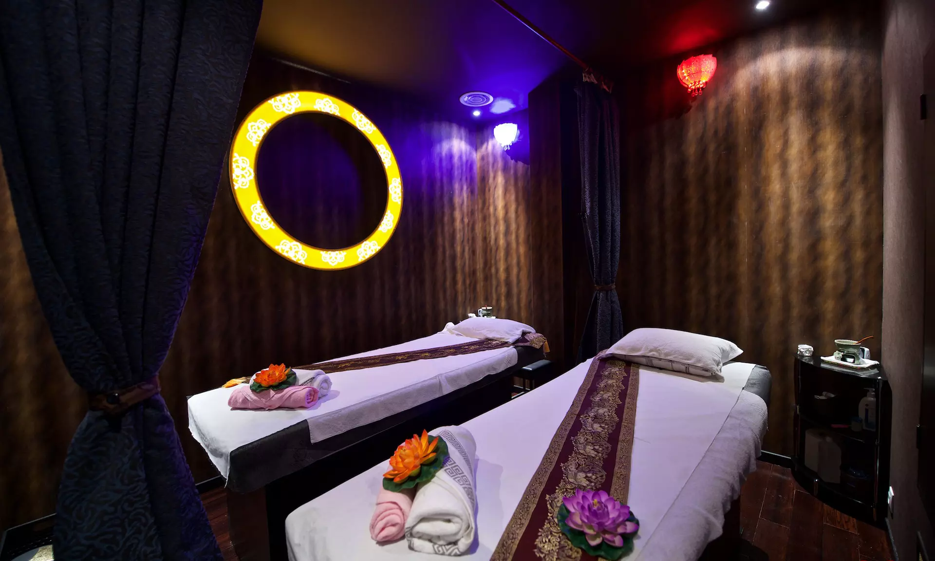 Ressourcez-vous avec un modelage thaï ou un rituel complet avec hammam