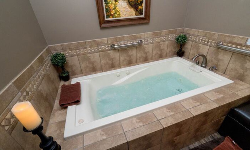 Image 4: Relax with a Tailored Focus Massage + Opt Whirlpool Bath or IV Session 