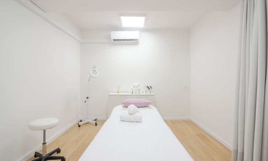 Image 3: Limpieza facial completa en 6 pasos en The White Room