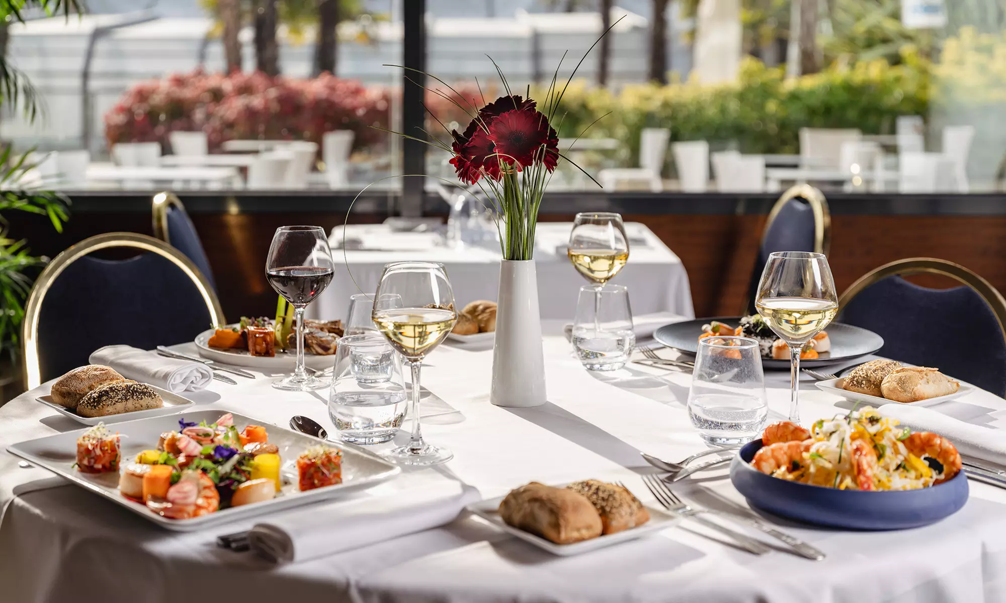 Saveurs de saison et atmosphère tropicale au Restaurant Ailleurs