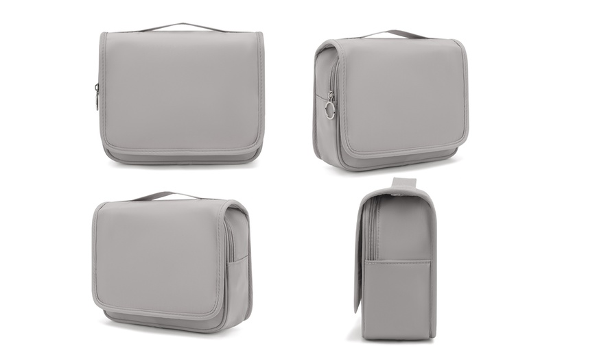 Image 3: Hanging Multi-Pocket Water-Resistant Travel Makeup Bag