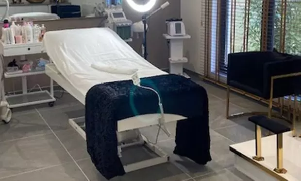 Pour une peau éclatante : Soin visage Hydrationfacial d'1h