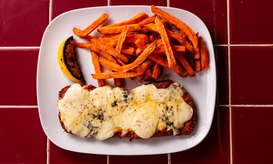 Image 5: Menú de milanesas argentinas para 2 personas con opción a take away