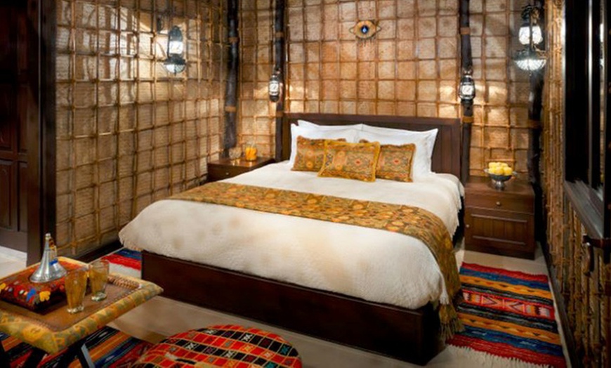 Image 3: Abu Dhabi: 1- or 2-Night Desert Stay with Transfers