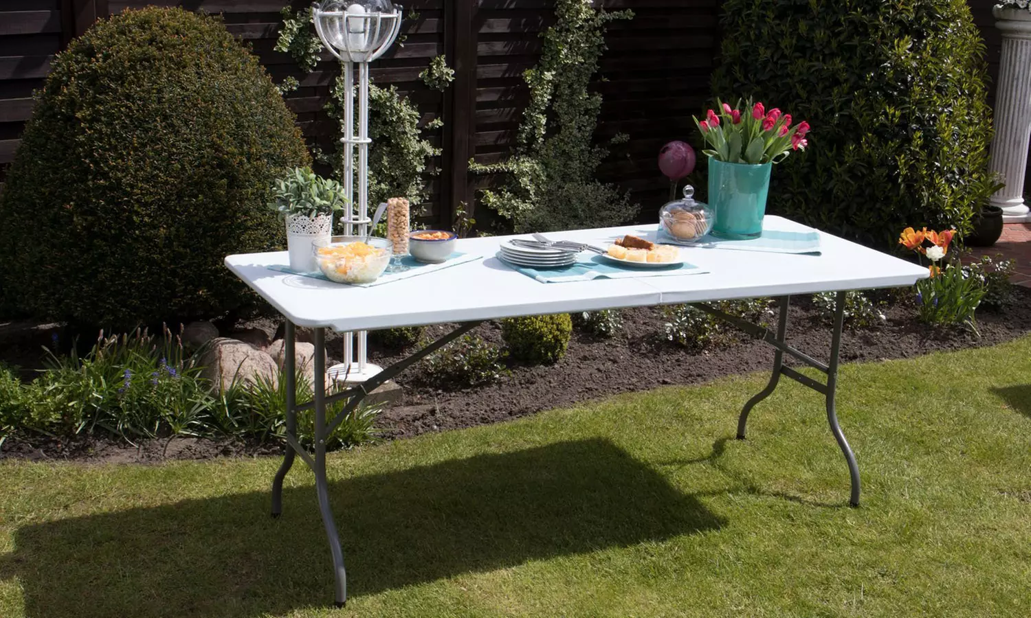 Tavolo pieghevole a valigetta in resina e metallo Zendea - Primary Image