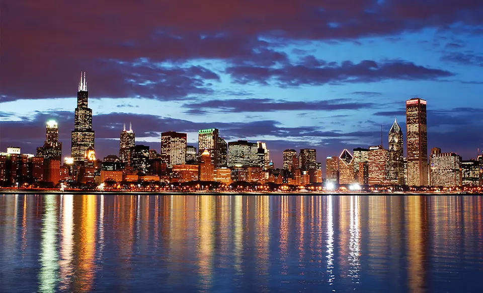 Stay with Bottle of Wine at City Suites Hotel in Chicago; Dates Available into April - Primary Image