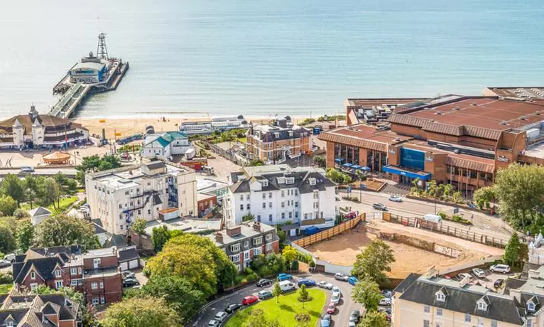 Bournemouth: Standard Double with Breakfast