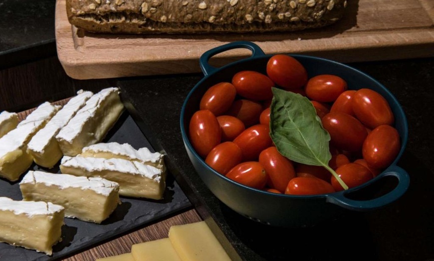 Image 7: Near Paris: double room with breakfast