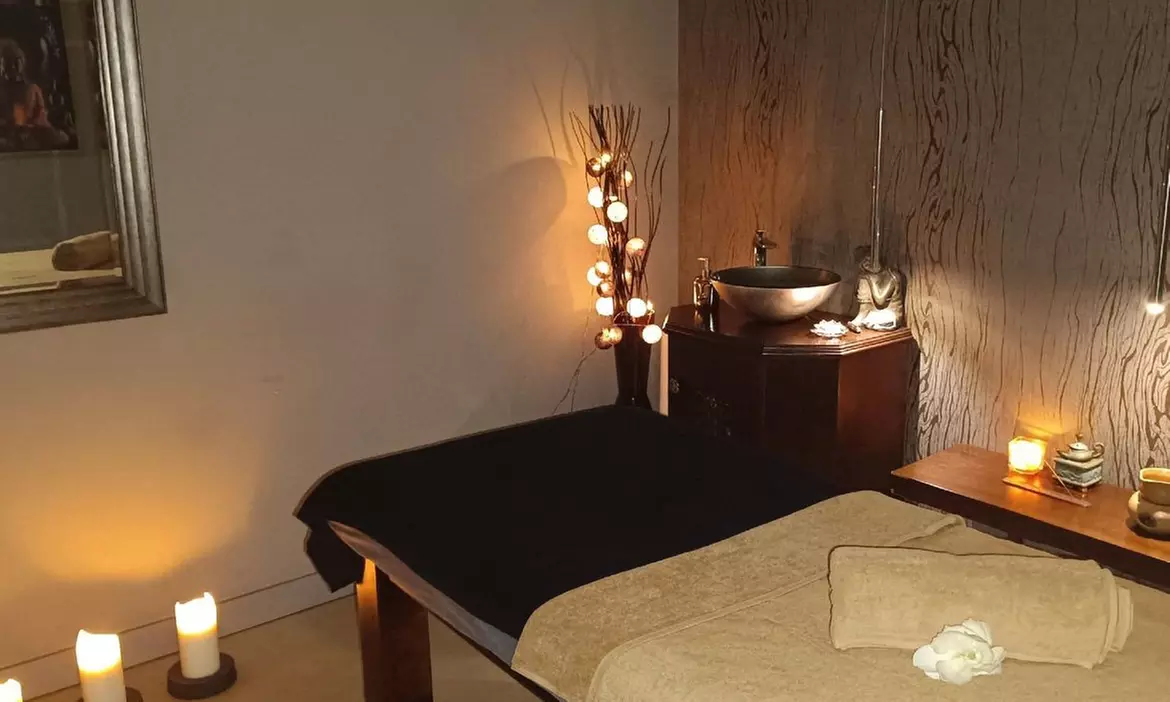 Różnorodne masaże orientalne i relaksacyjne oraz rytuał ajurwedyjski