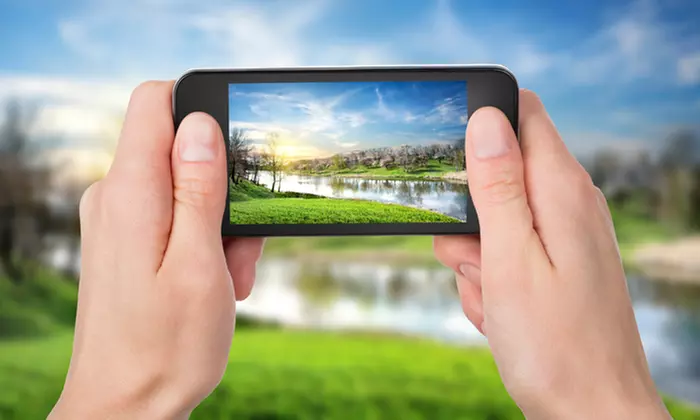 $9.99 for a Four-Week Online Cellphone Photography Class from flying photo school ($29 Value) - Primary Image