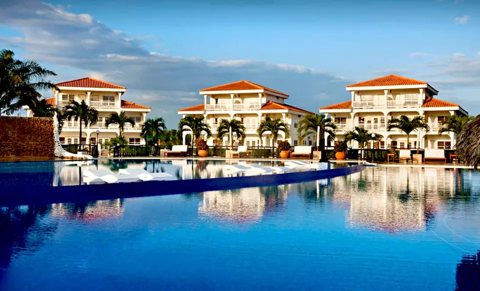 4- or 6-Night Stay with Breakfast, Ground Transfers, and Optional Snorkeling Tour at The Placencia in Belize - Primary Image