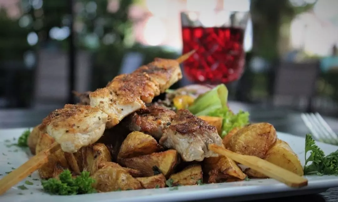 Tapas-Menü in 8 Gängen für 2 / 4 Personen im Madisson green - EL Capitan / Restaurant und Hotel (bis 37% sparen)