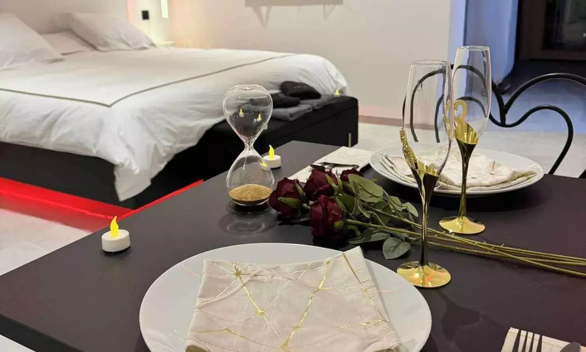 Proche Alès : une nuit en suite avec PDJ et spa, options repas