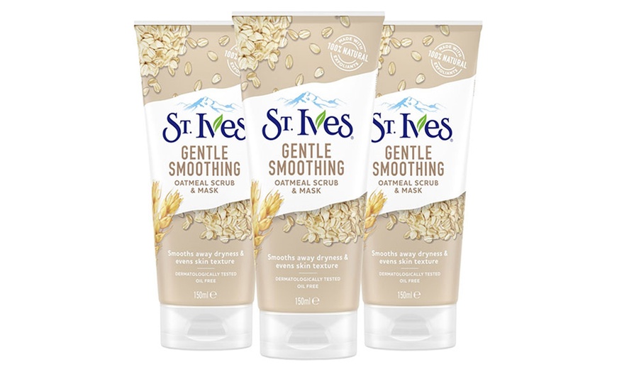 Image 5: St. Ives Skin Care Bundle