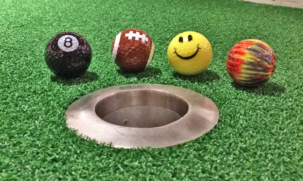 One Round of Mini Golf, Local Drinks -Kirkland, WA
