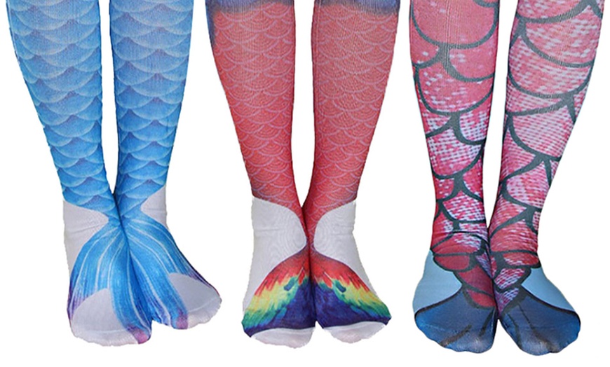 Image 1: Mermaid Print Socks