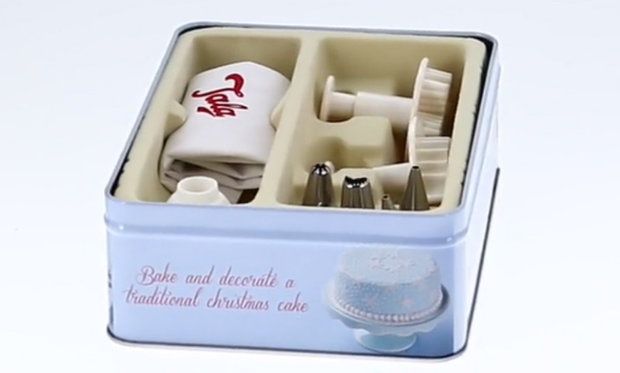 Image 6: Tala Originals Christmas Cake Set