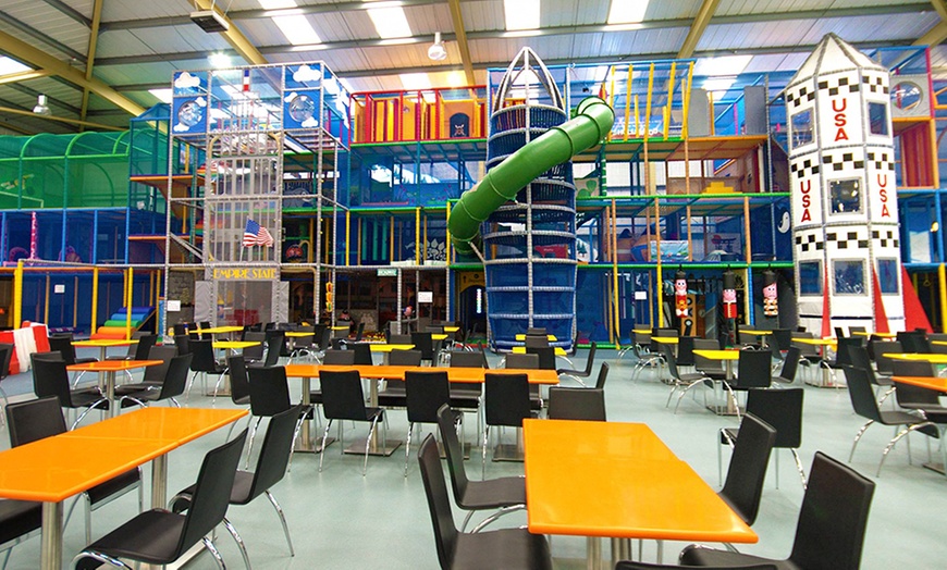 Image 4: Soft Play Centre 