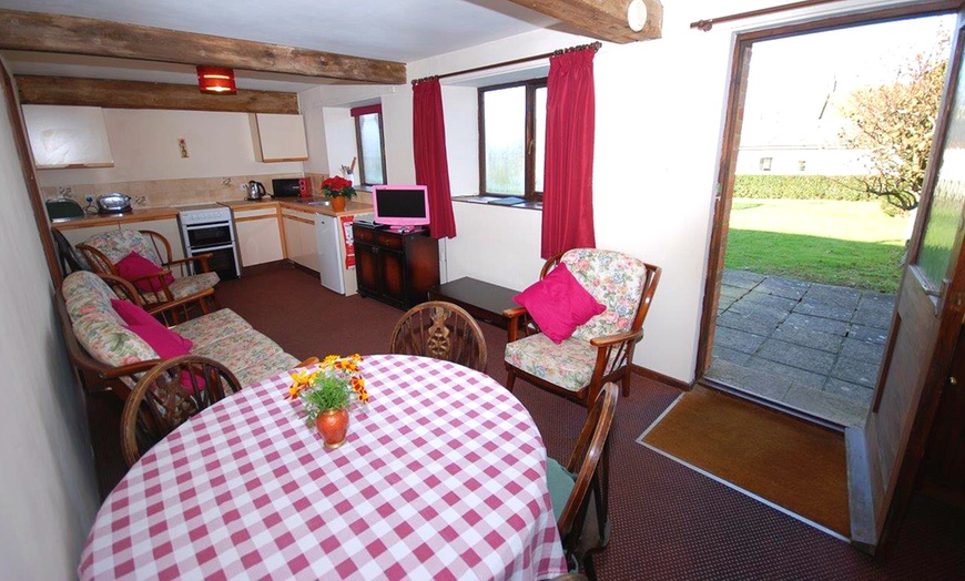 Image 3: Isle of Wight Cottage Stay