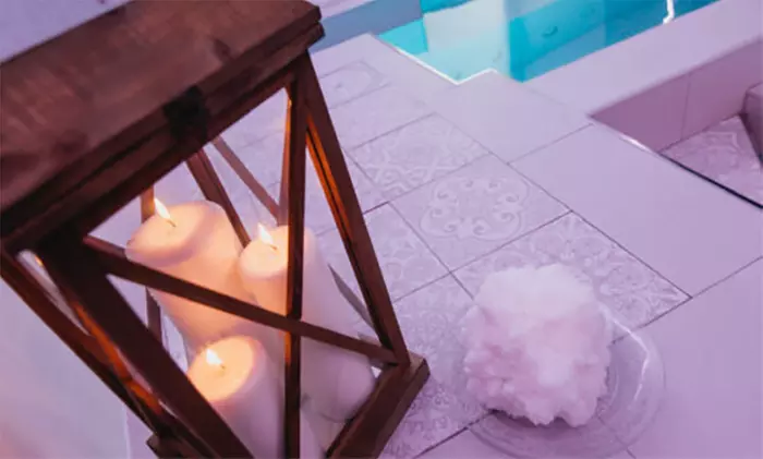 Baño termal para 2 o 4 personas con copa de cava y fruta o bombones