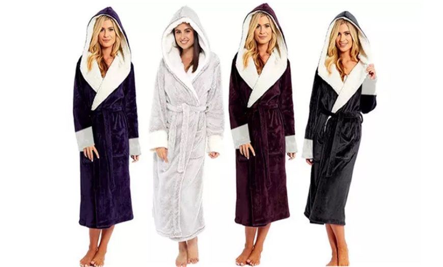 Image 1: Hooded Fleece Robe