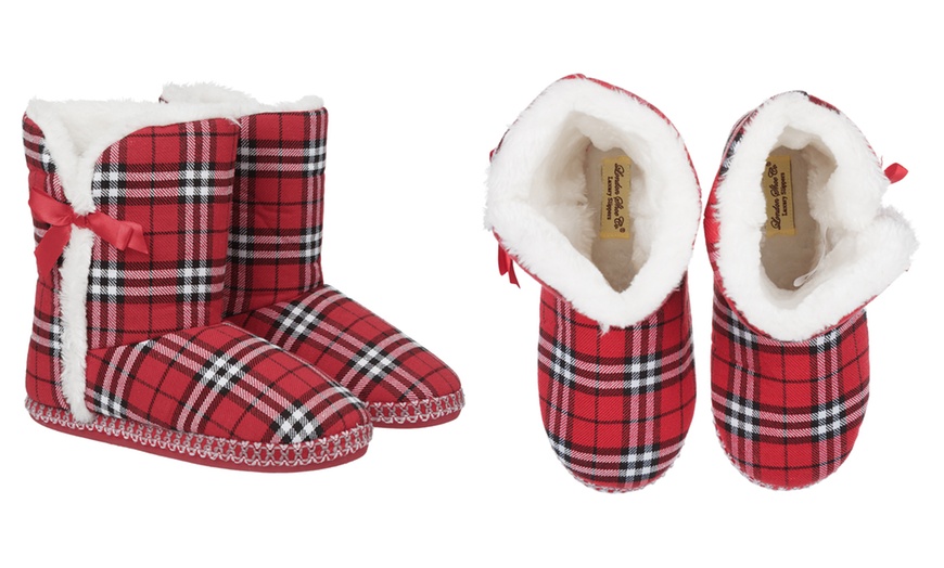 Image 3: Women's Tartan Boot Slippers