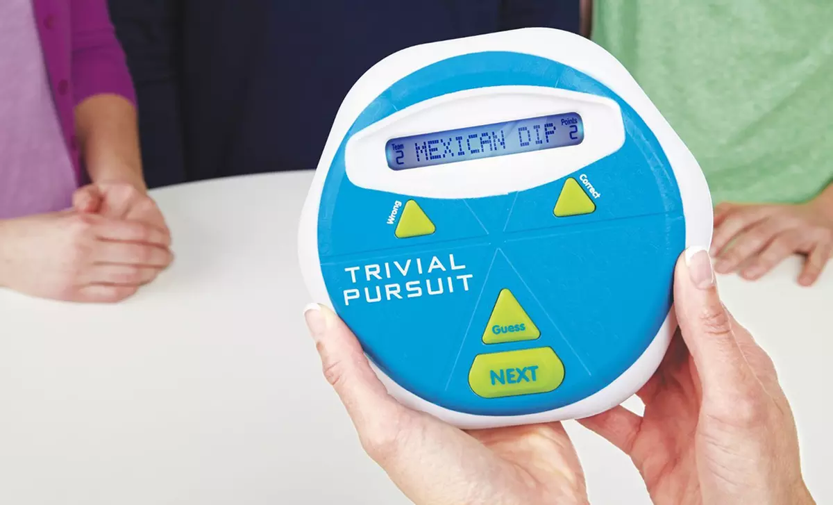 Trivial Pursuit Hints - Primary Image