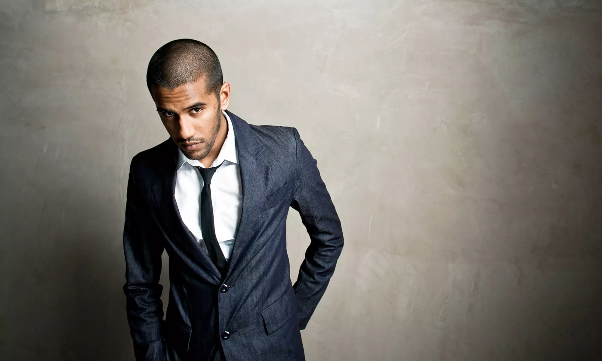 C$739 for a Custom-Fitted Suit Ensemble with Shirt and Tie at Samtani & Son ($1,524 Value) - Primary Image