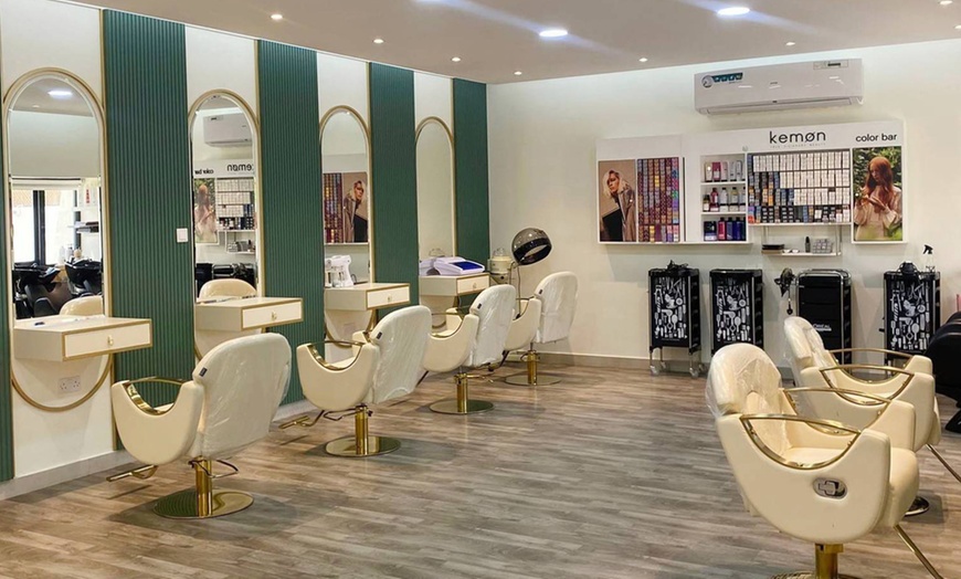 Image 2: Pay AED 79, 99, or 149 for a Choice of Any 2, 3, or 5 Beauty Services