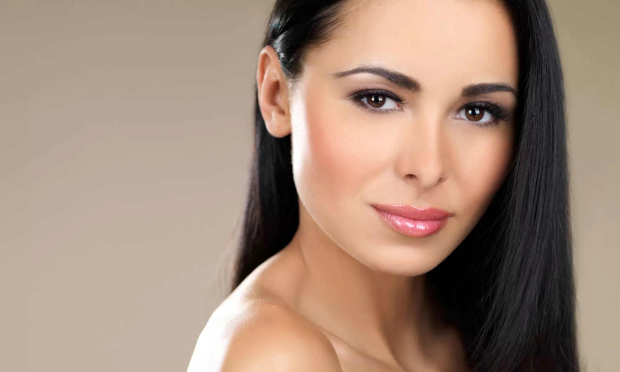 One, Three, Five, or Seven Microdermabrasion Treatments at Earth, Wind & Spa (Up to 69% Off) - Primary Image