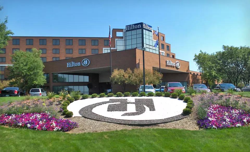 One-Night Stay with Pulled-Pork Sliders and Two Triton Beers at Hilton Indianapolis North, Valid Sunday–Thursday - Primary Image