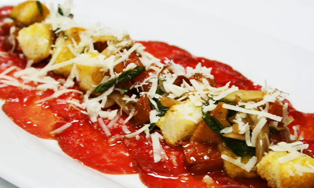 Menú degustación de tapas o prémium con botella de vino para 2 o 4