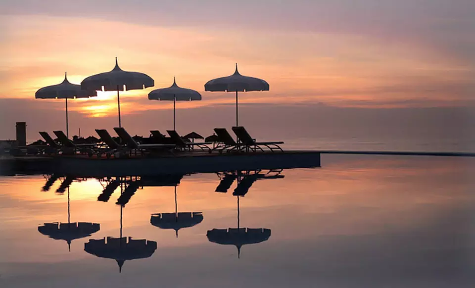 7-Night Stay from Resort Stay Vouchers﻿. Choose from Hundreds of Resorts in Mexico, United States, and Canada. - Primary Image