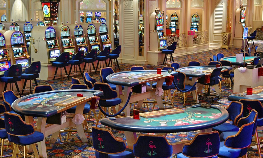 Image 14: Casino Hotel on Vegas Strip 