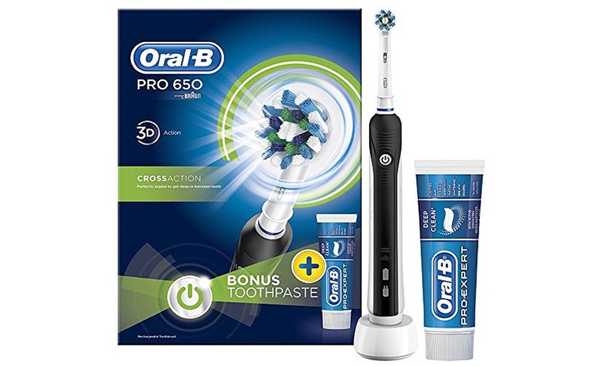 Image 2: Braun Oral-B Electric Toothbrush