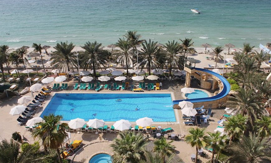 Image 1: 4-star beach stay in Sharjah@399