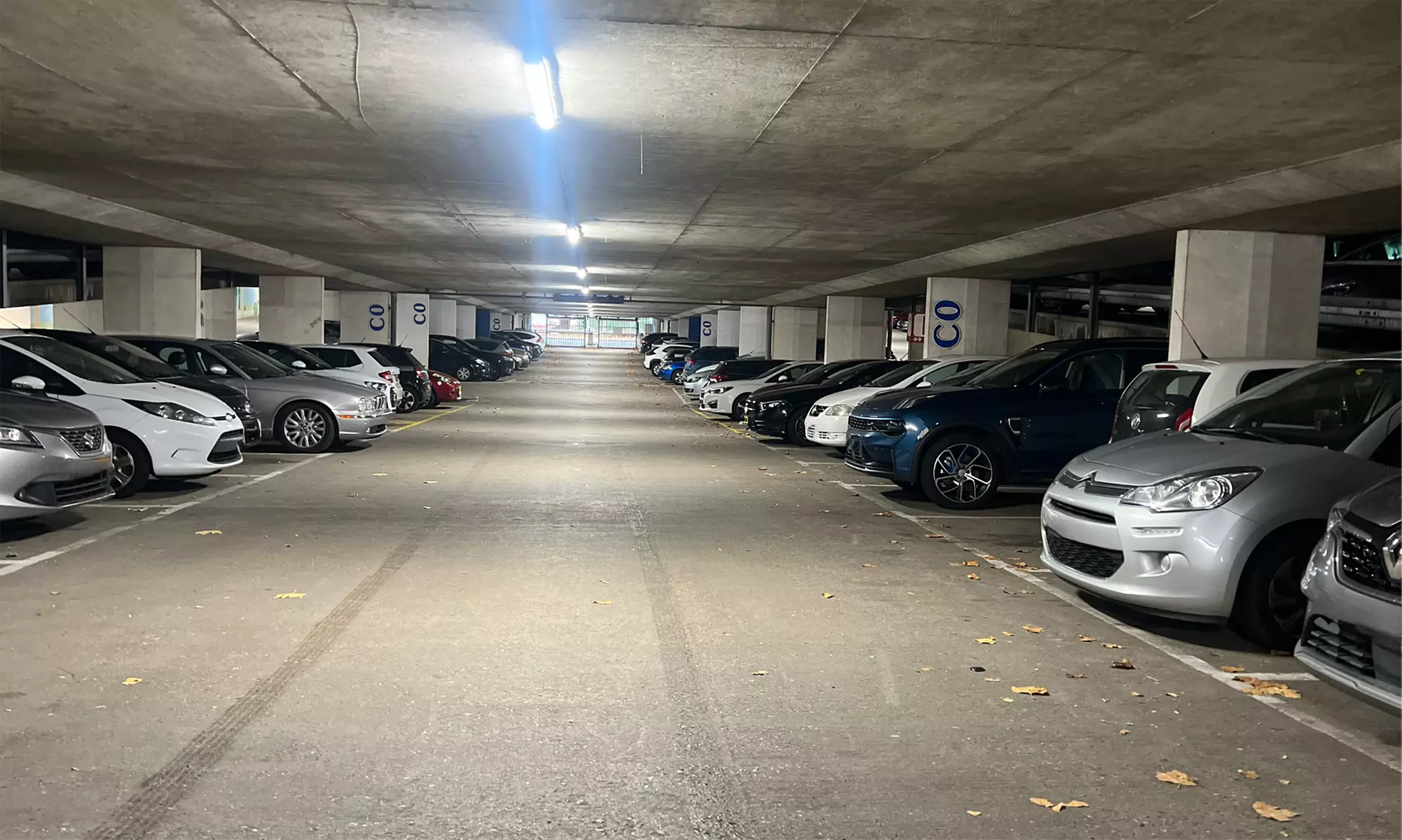 Zorgeloos parkeren bij Rotterdam Airport: met comfort én service