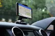 1 à 2 support(s) voiture intelligent rétractable(s), pare-brise ou tableau de bord, compatible(s) smartphones - Second Medium