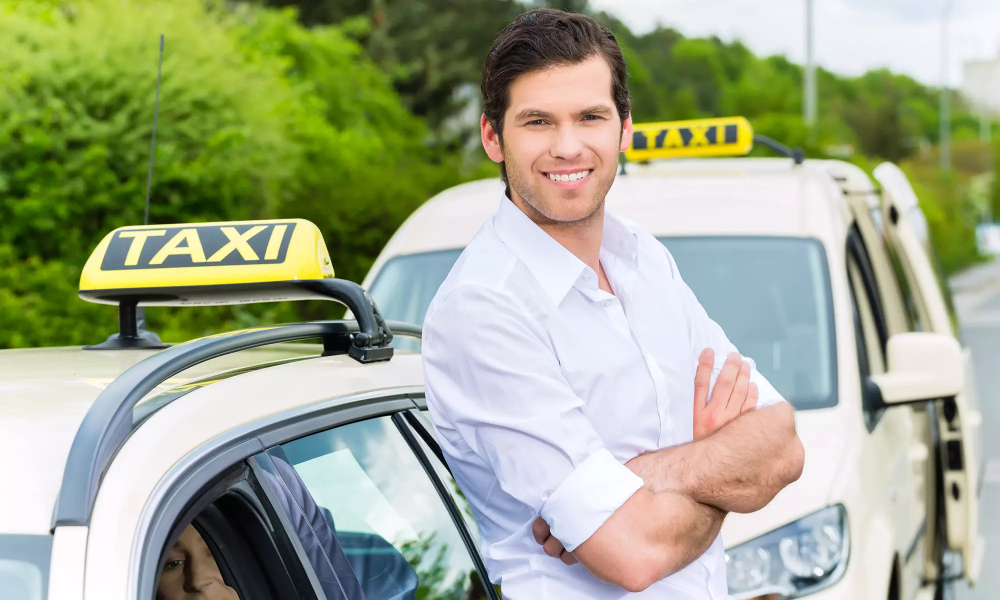 Taxi Service from Taxi Taxi 100 (50% Off) - Primary Image