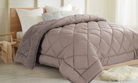 Couette 2 en 1 cocooning effet soyeux ultra doux, réversible, marque Sampur