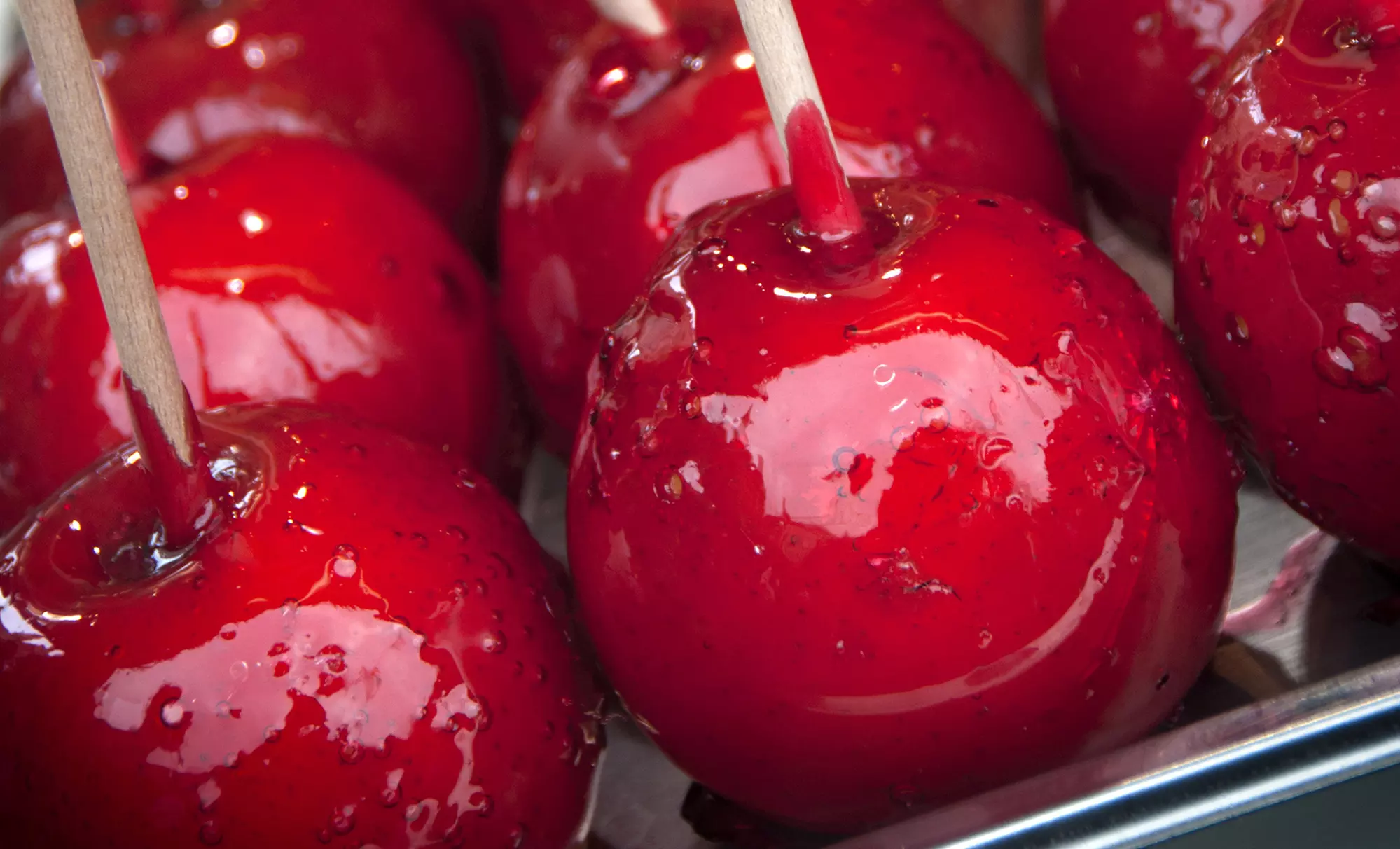 Pre-Ordered Candy Apples at Metro Candy Apple  (50% Off) - Primary Image