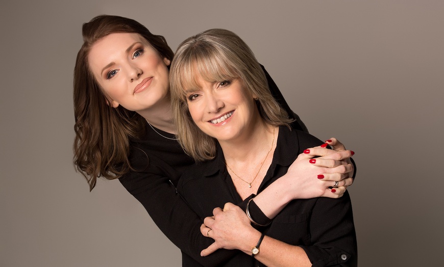 Image 10: Mother and Daughter Photoshoot