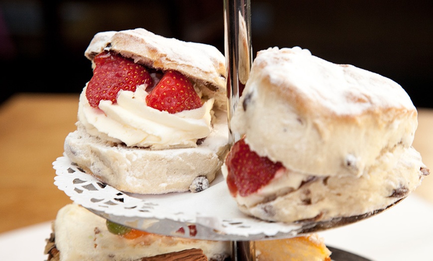 Image 8: Afternoon Tea For Two, Tower Hill