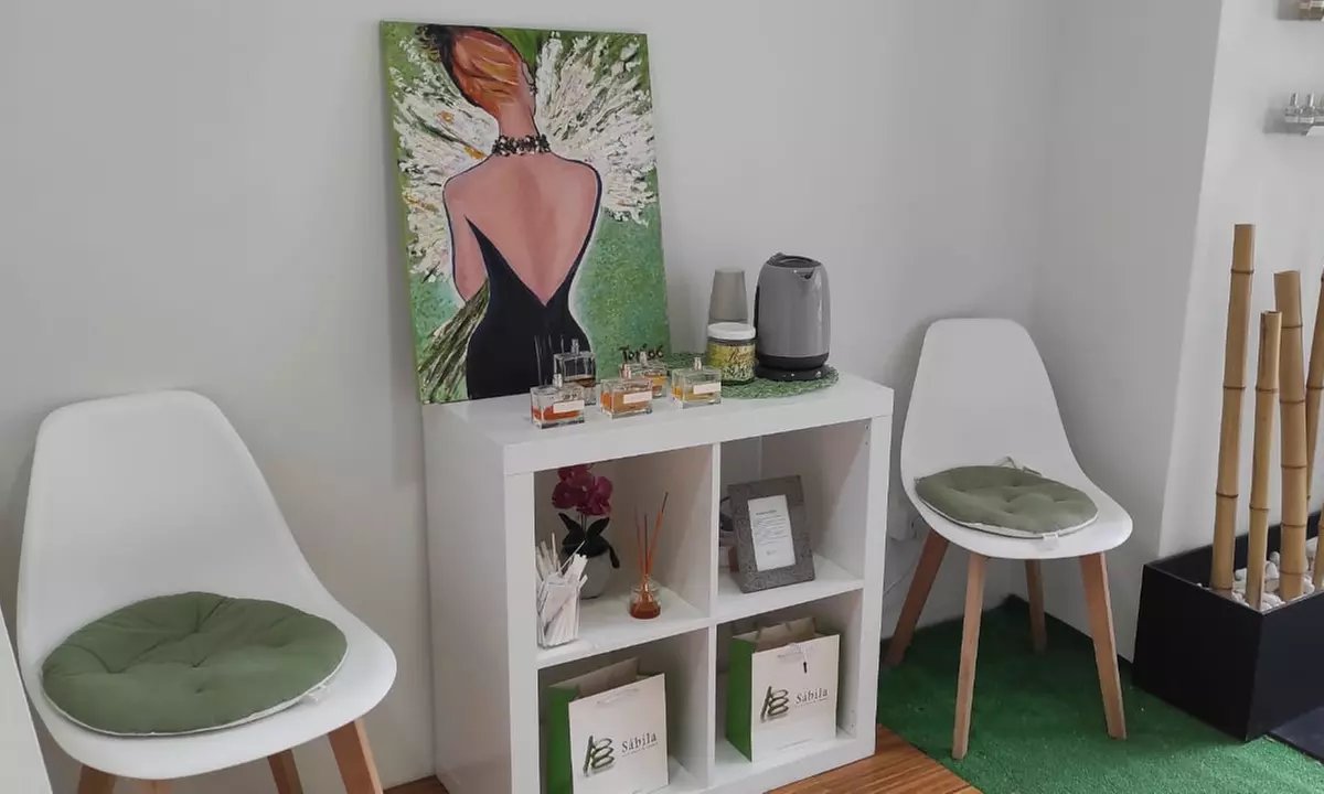 Tratamiento facial de fototerapia LED en Sábila